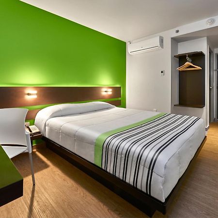 City Express Junior By Marriott Puebla Angelopolis エクステリア 写真