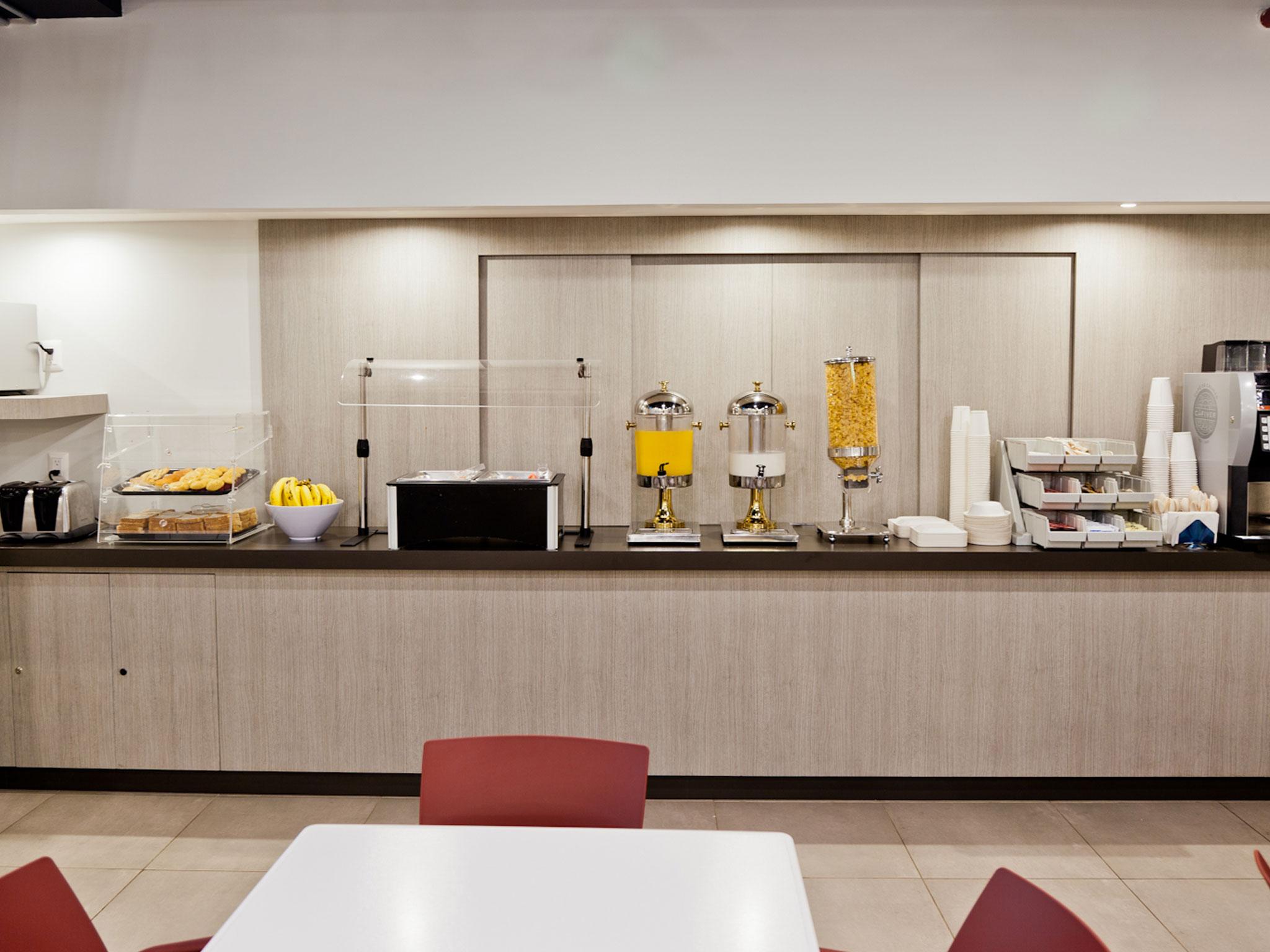 City Express Junior By Marriott Puebla Angelopolis エクステリア 写真