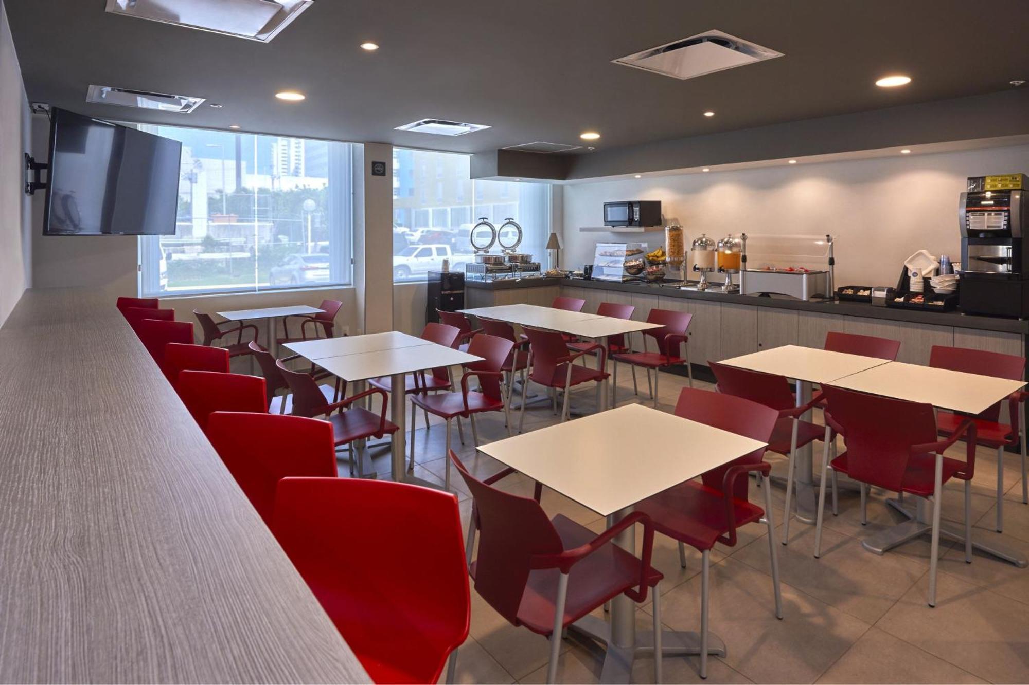 City Express Junior By Marriott Puebla Angelopolis エクステリア 写真