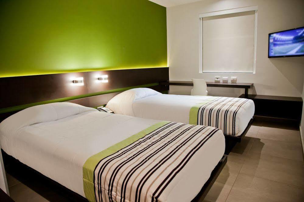 City Express Junior By Marriott Puebla Angelopolis エクステリア 写真
